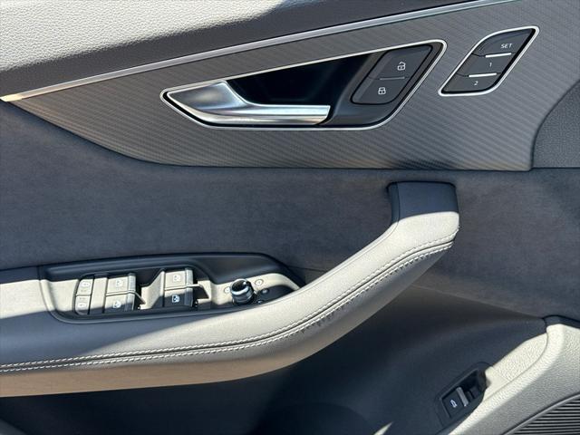 new 2025 Audi SQ7 car, priced at $105,485