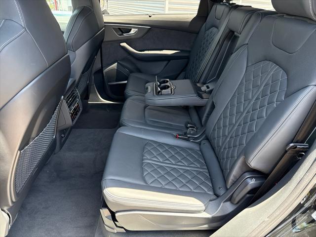 new 2025 Audi SQ7 car, priced at $105,485
