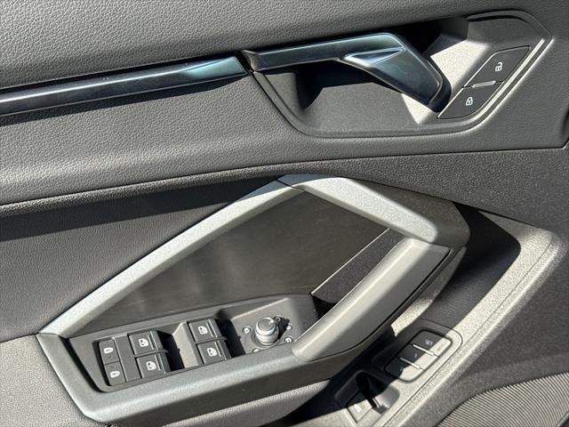 new 2025 Audi Q3 car, priced at $45,785