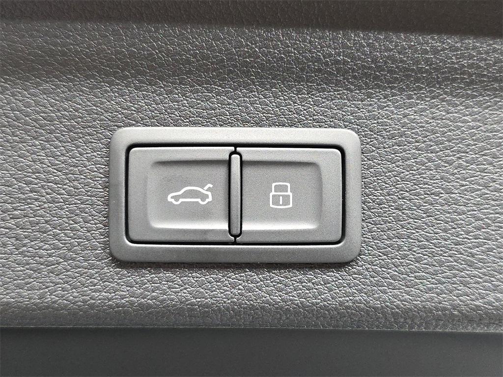 new 2025 Audi Q3 car, priced at $43,580