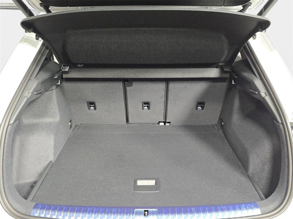 new 2025 Audi Q3 car, priced at $43,580