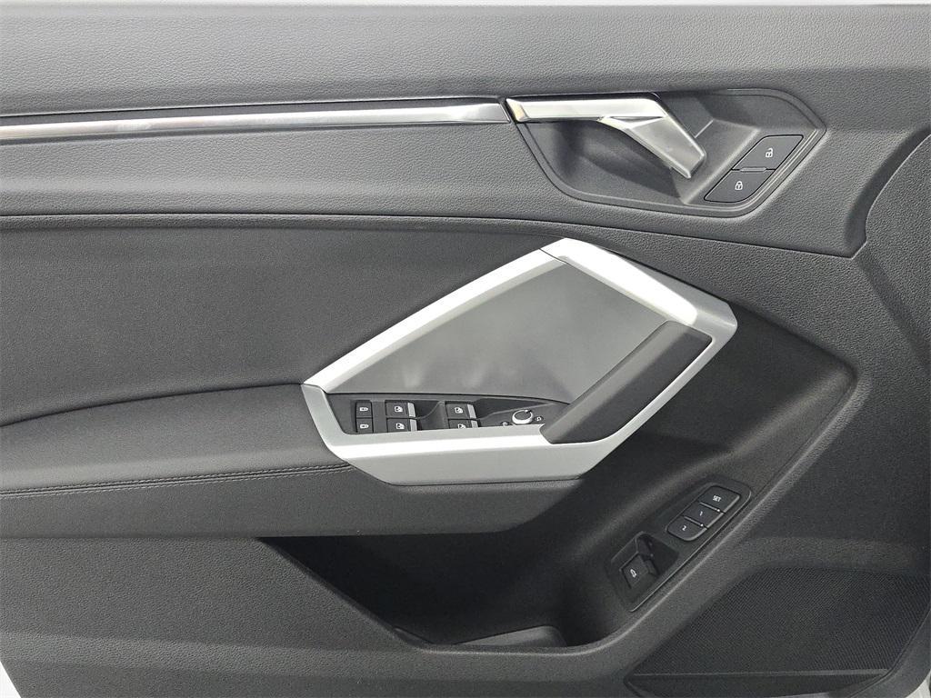 new 2025 Audi Q3 car, priced at $43,580