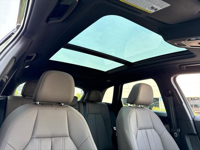 new 2025 Audi Q5 car, priced at $60,440