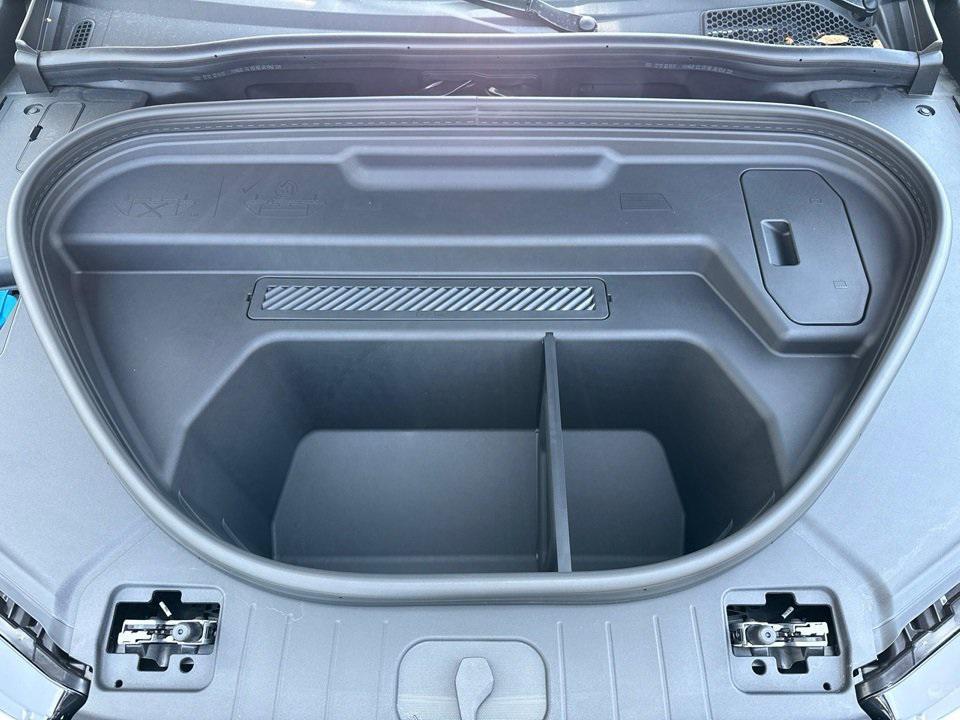 new 2025 Audi Q6 e-tron car, priced at $73,450