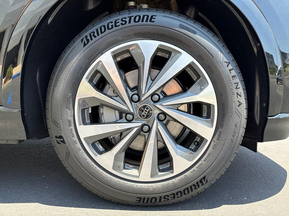 new 2025 Audi Q6 e-tron car, priced at $73,450