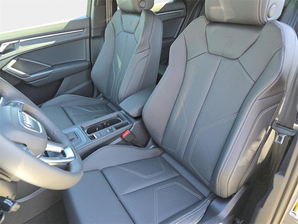 new 2025 Audi Q3 car, priced at $45,975