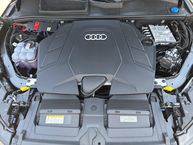 new 2025 Audi Q7 car, priced at $77,460