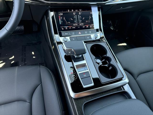 new 2025 Audi Q7 car, priced at $77,460