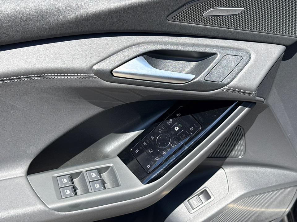 new 2025 Audi Q6 e-tron car, priced at $73,785