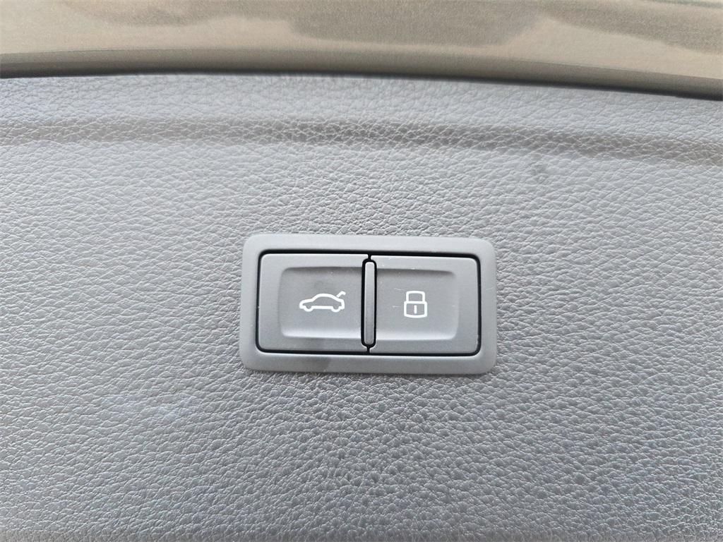 used 2025 Audi Q5 car, priced at $48,999