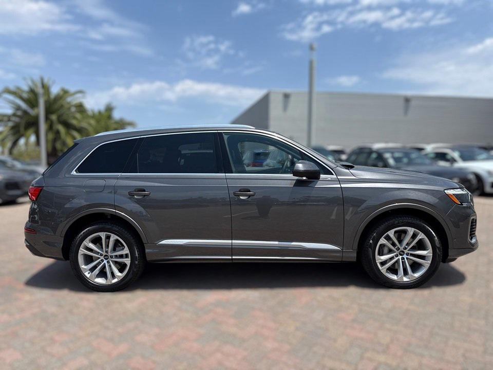 used 2025 Audi Q7 car, priced at $47,785