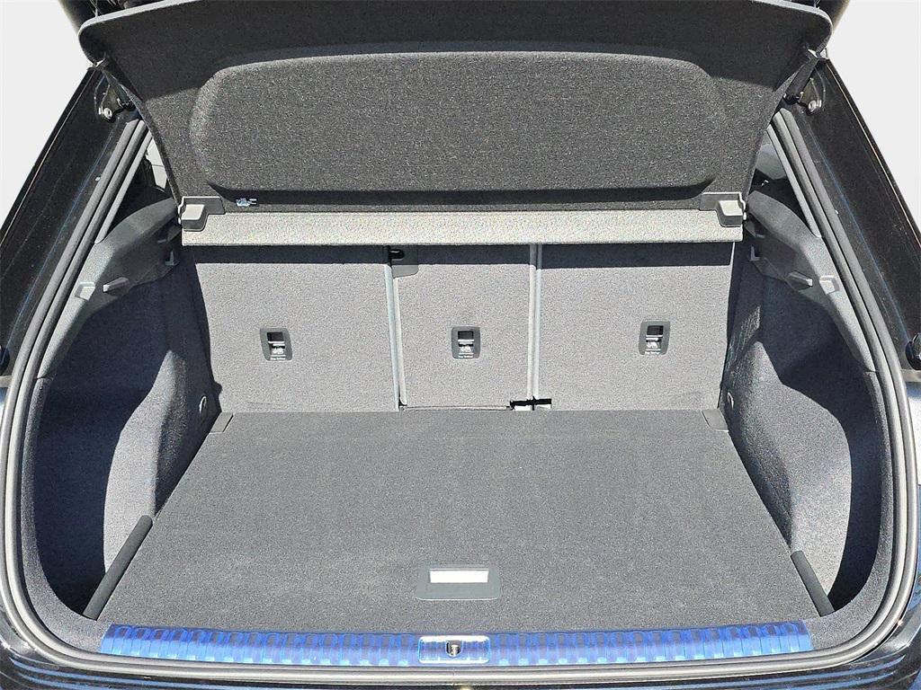 new 2025 Audi Q3 car, priced at $45,975