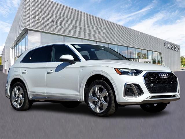 new 2025 Audi Q5 car, priced at $59,870