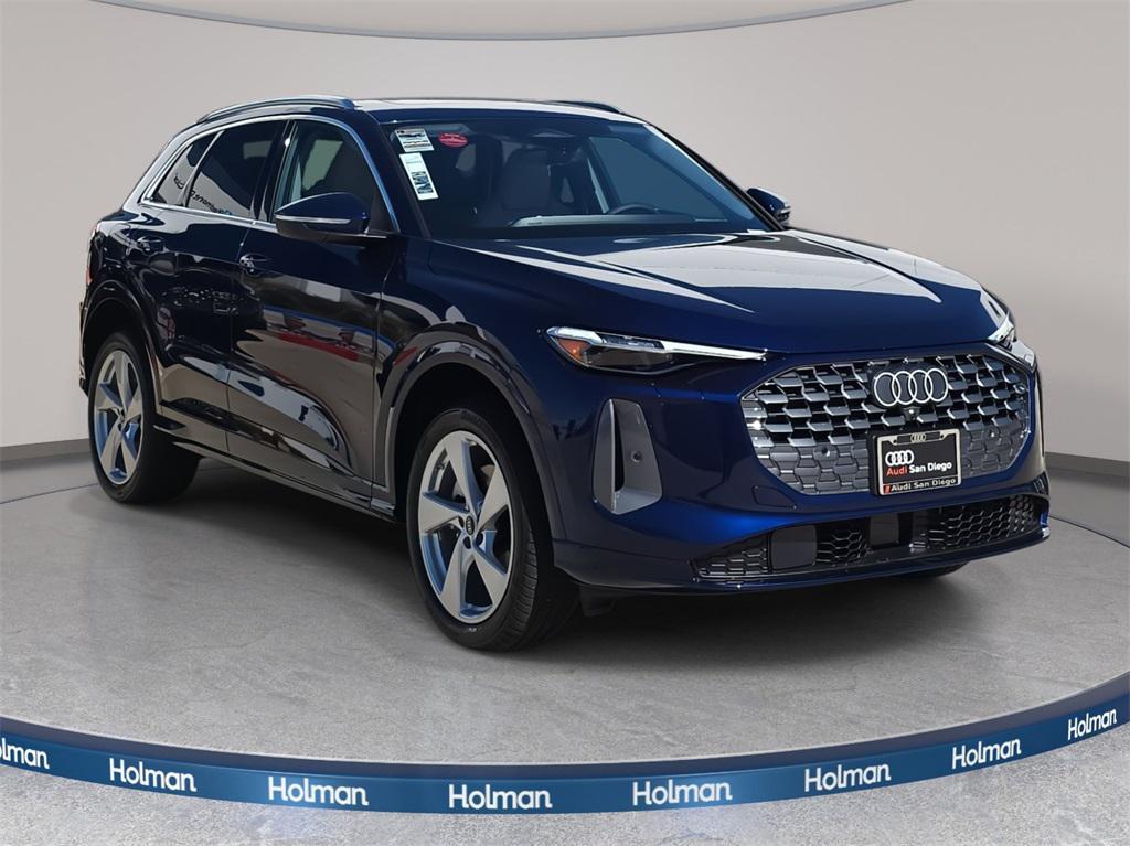 new 2025 Audi Q5 car, priced at $61,240