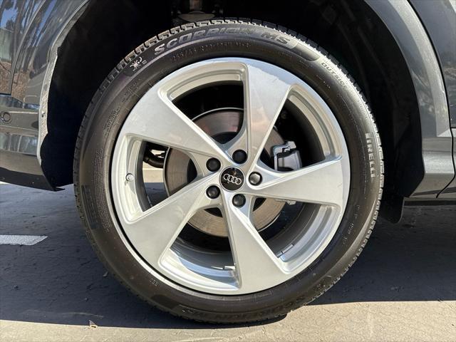 new 2025 Audi Q5 car, priced at $61,240