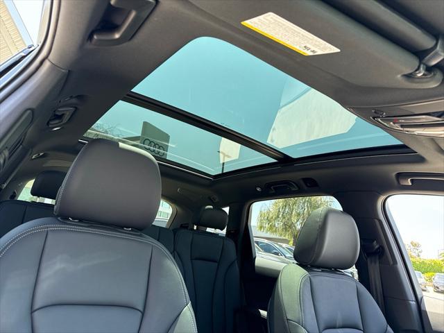 new 2025 Audi Q7 car, priced at $68,770