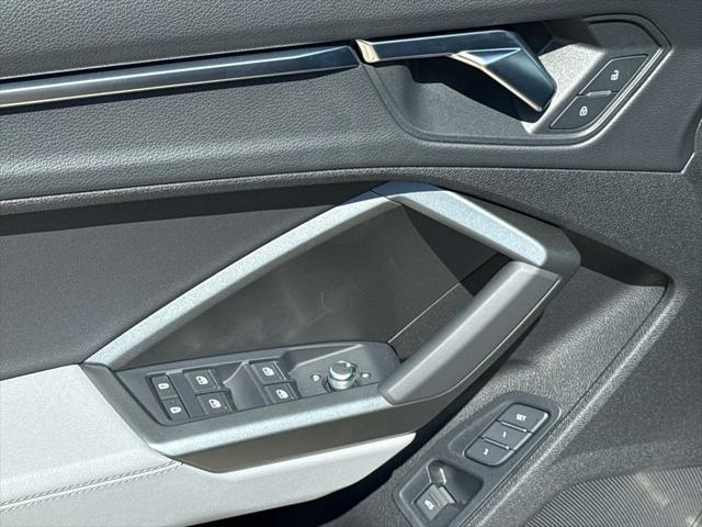 new 2025 Audi Q3 car, priced at $45,785
