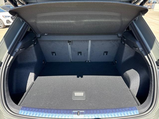 new 2025 Audi Q3 car, priced at $45,785