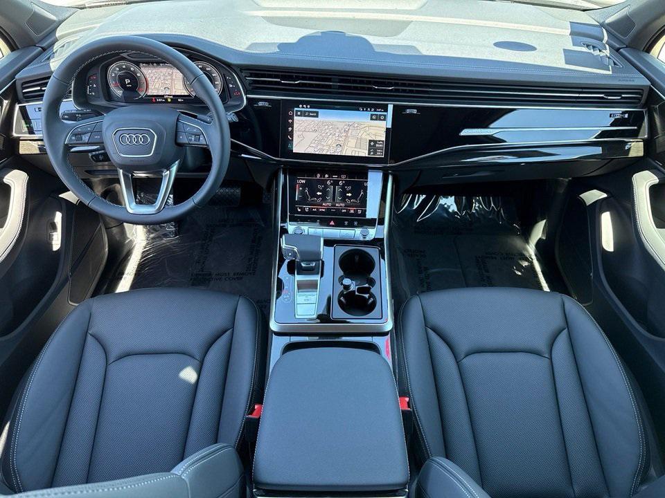 new 2025 Audi Q7 car, priced at $76,170