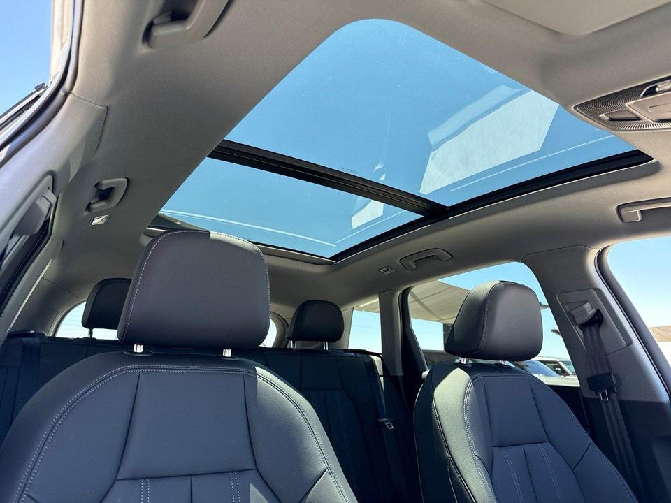 new 2025 Audi Q6 e-tron car, priced at $69,660