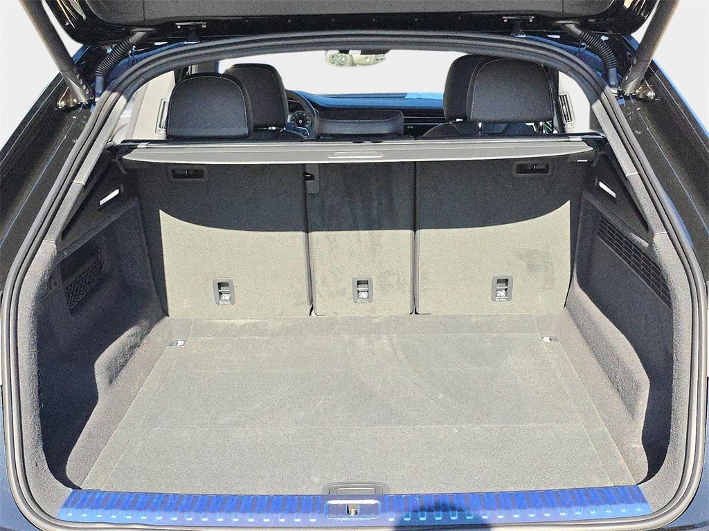 new 2025 Audi Q8 car, priced at $86,625