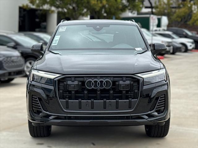 new 2025 Audi Q7 car, priced at $77,660