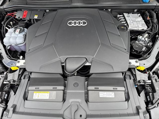 new 2025 Audi Q7 car, priced at $77,660