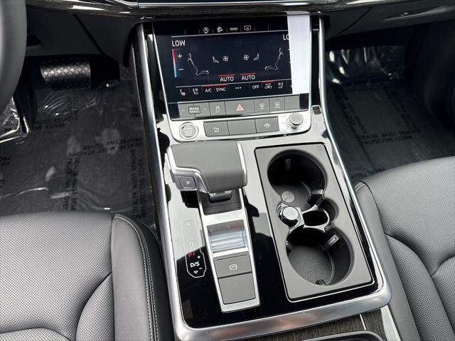 new 2025 Audi Q7 car, priced at $77,660