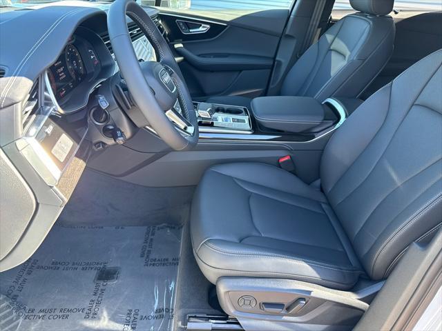 new 2025 Audi Q7 car, priced at $78,260