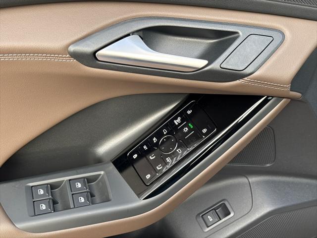 new 2025 Audi Q6 e-tron car, priced at $74,450