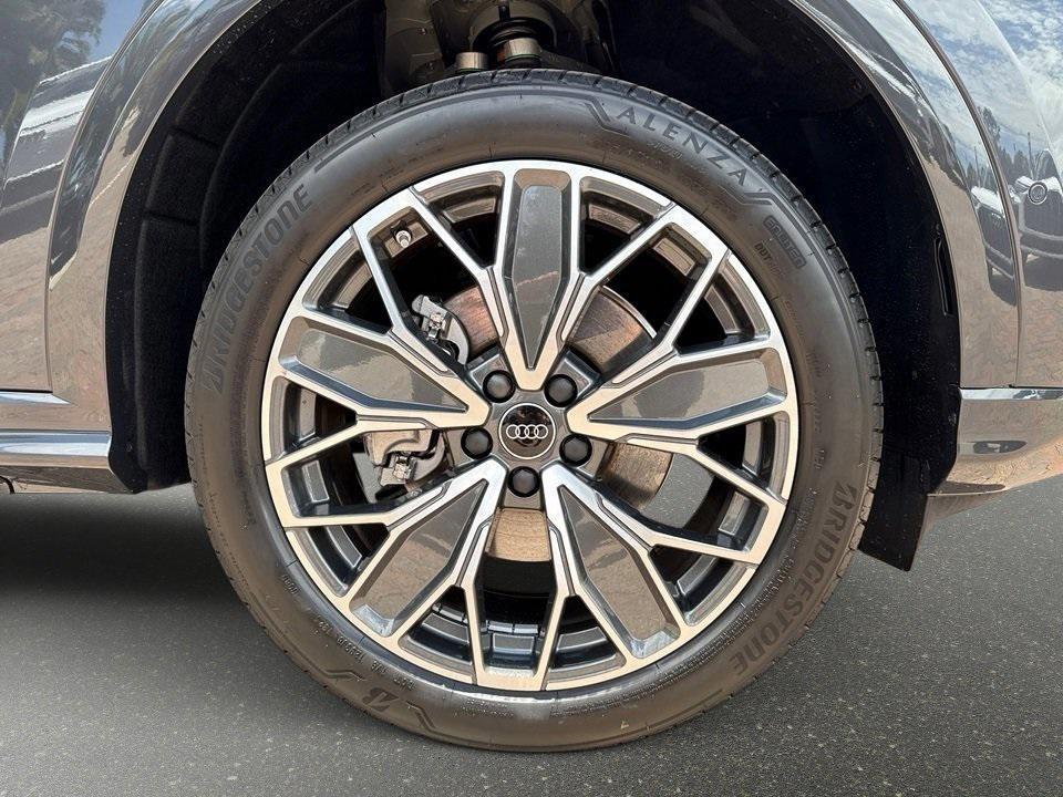 new 2025 Audi Q5 car, priced at $61,240