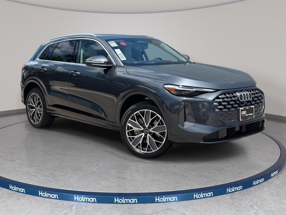 new 2025 Audi Q5 car, priced at $61,240