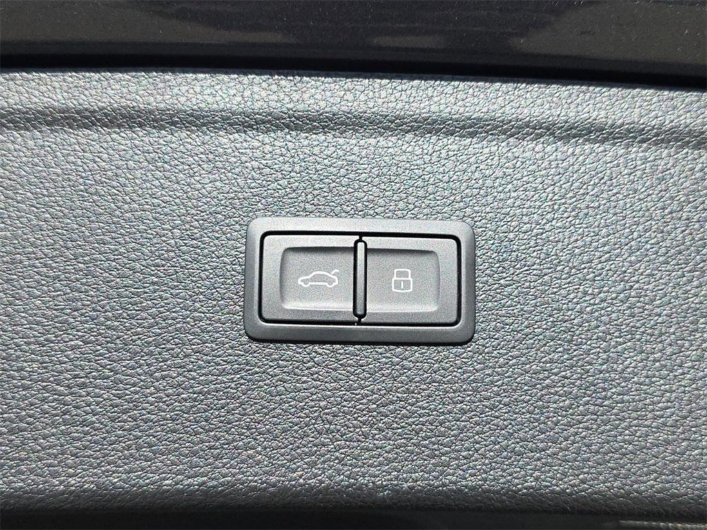 used 2025 Audi Q5 car, priced at $44,400