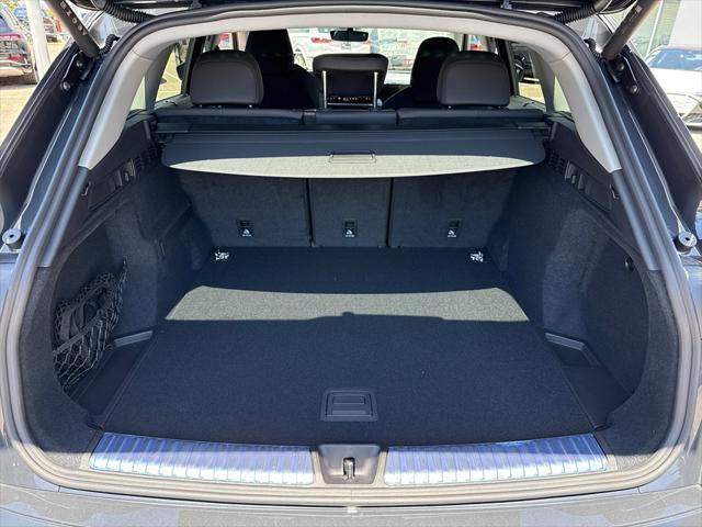 new 2025 Audi Q5 car, priced at $60,960