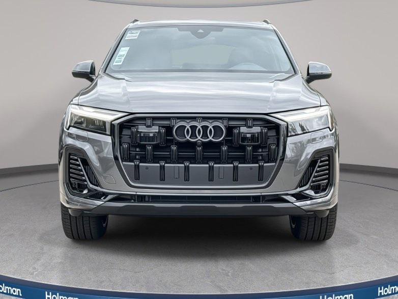 new 2025 Audi Q7 car, priced at $77,460