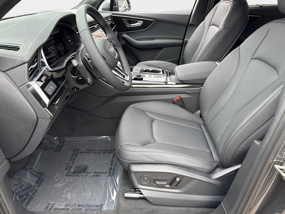 new 2025 Audi Q7 car, priced at $77,460
