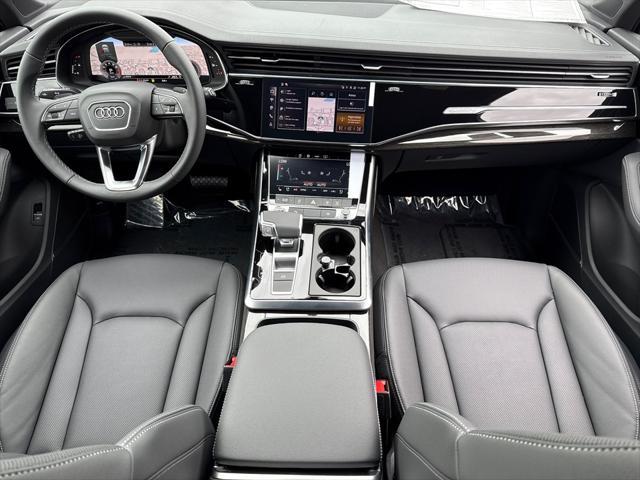 new 2025 Audi Q7 car, priced at $77,460