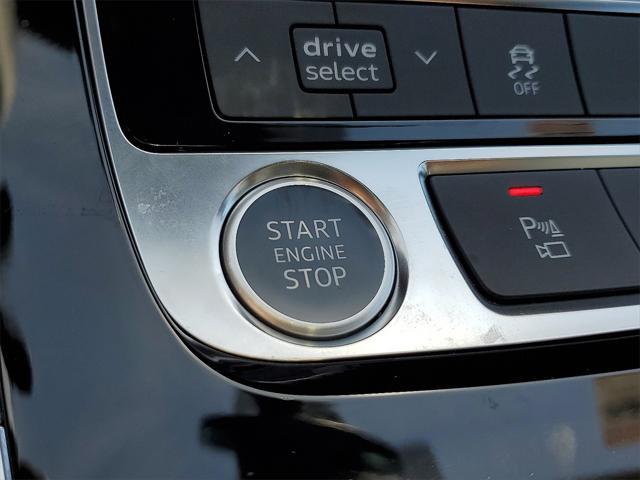 used 2024 Audi Q7 car, priced at $50,999