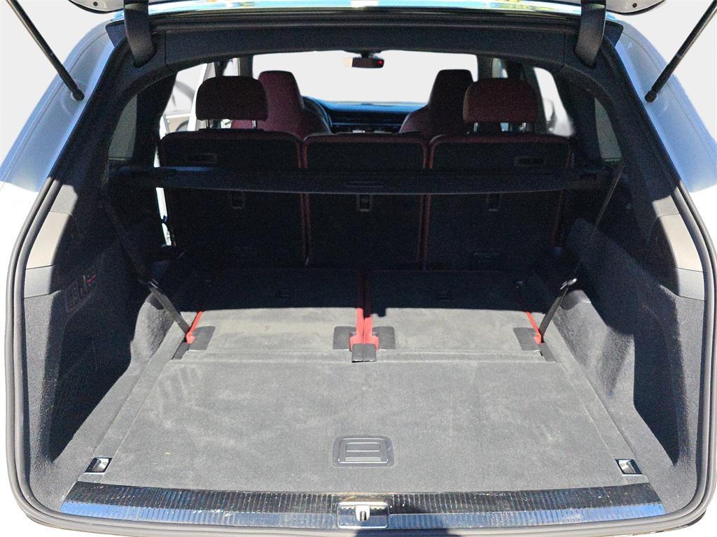used 2022 Audi SQ7 car, priced at $50,845
