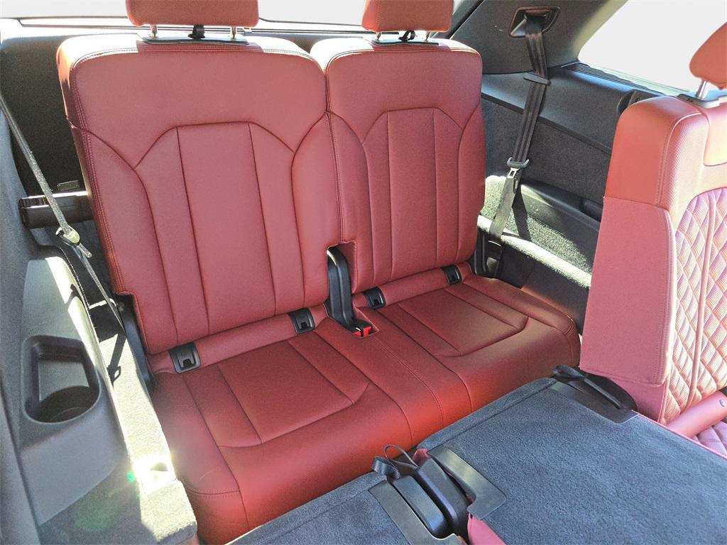 used 2022 Audi SQ7 car, priced at $50,845