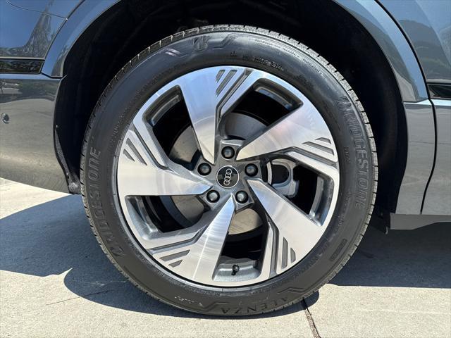 new 2025 Audi Q6 e-tron car, priced at $75,425