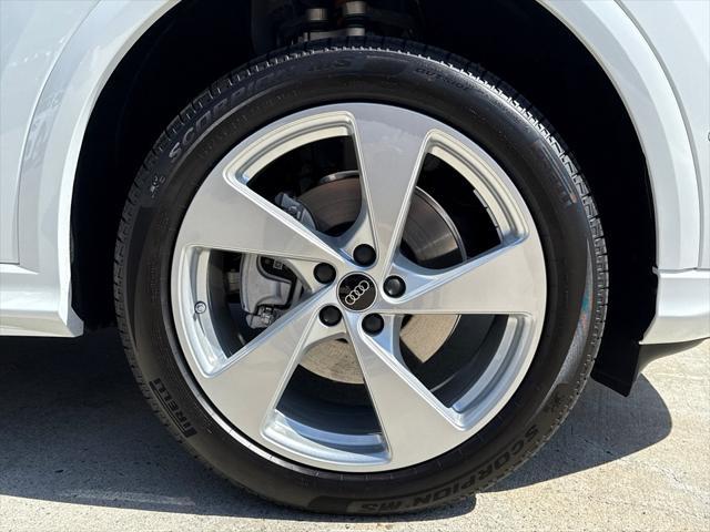 new 2025 Audi Q5 car, priced at $61,150