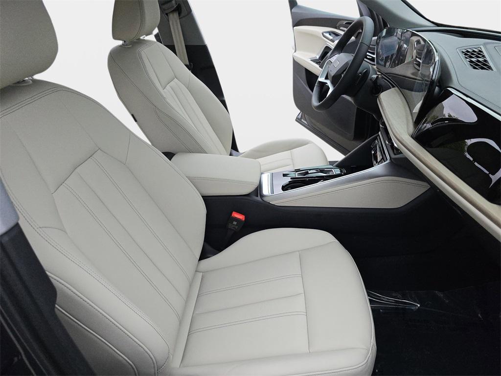new 2025 Audi Q5 car, priced at $60,290