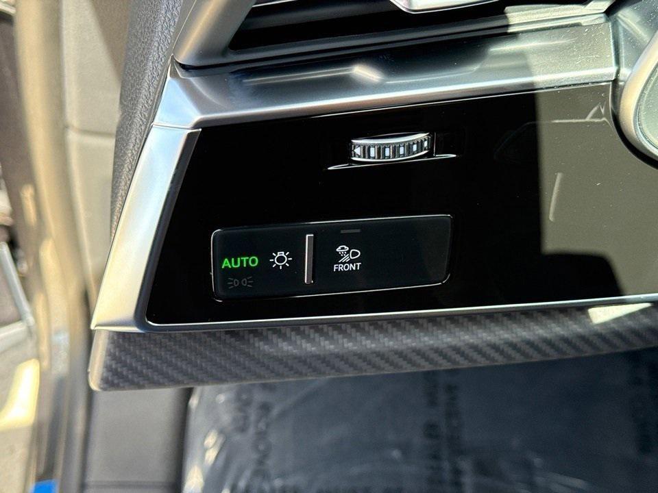 new 2025 Audi RS Q8 car, priced at $155,290