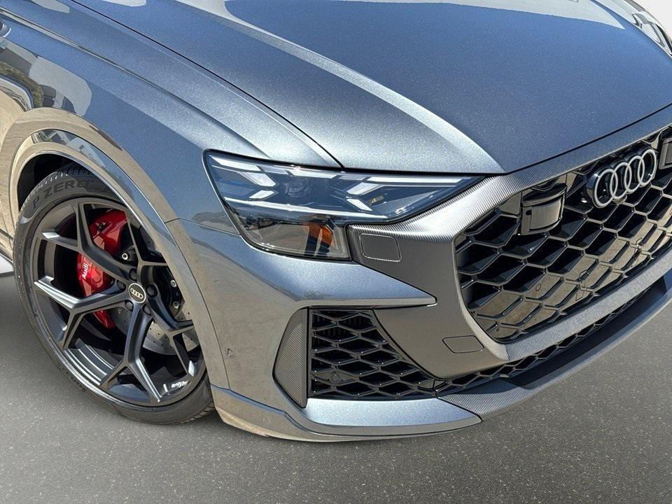 new 2025 Audi RS Q8 car, priced at $155,290