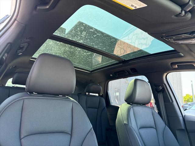 new 2025 Audi Q7 car, priced at $78,660