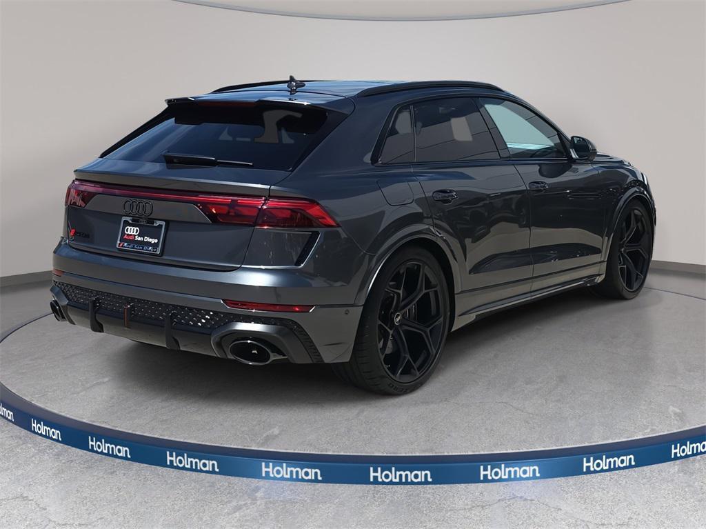 new 2025 Audi RS Q8 car, priced at $154,790