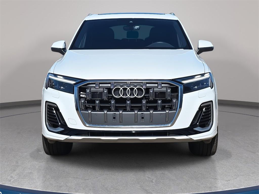 used 2025 Audi Q7 car, priced at $50,900
