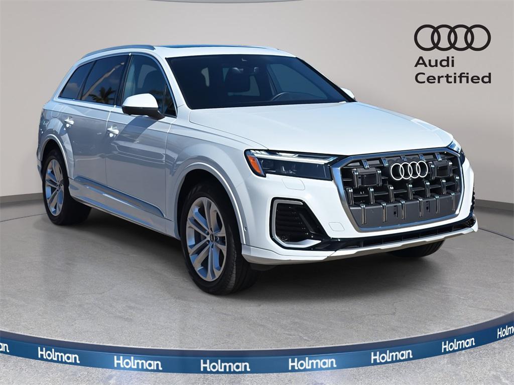 used 2025 Audi Q7 car, priced at $50,900