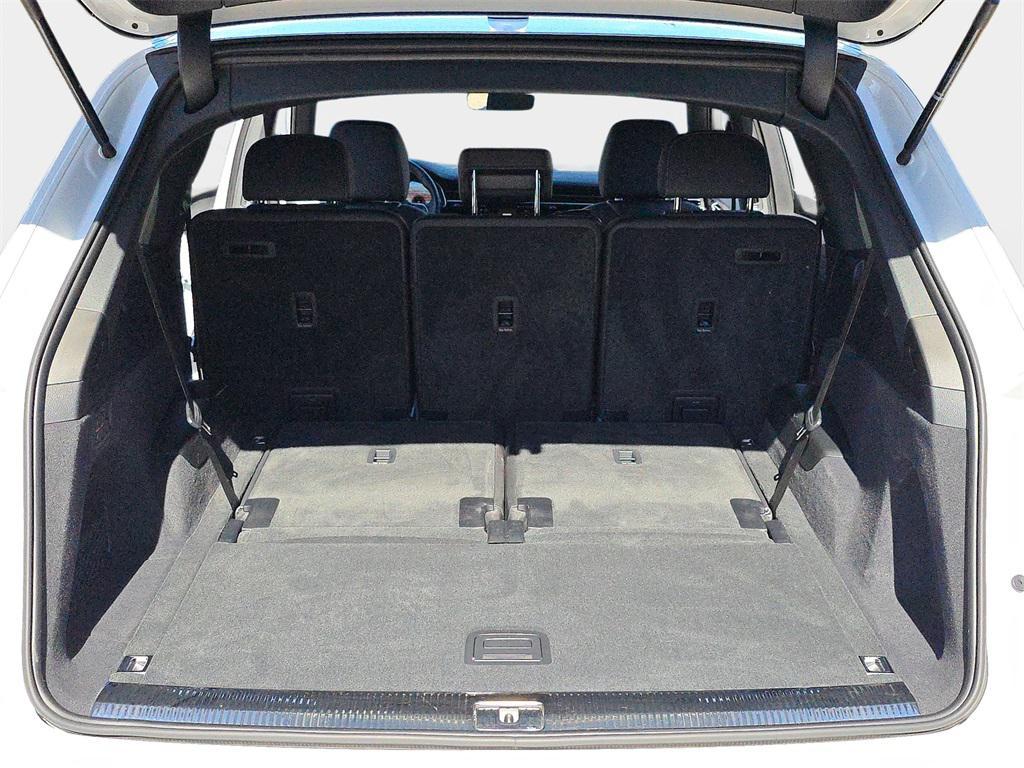used 2025 Audi Q7 car, priced at $50,900